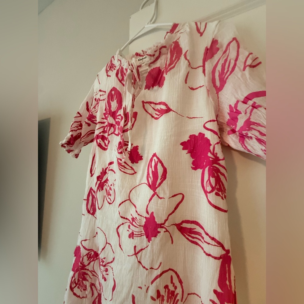 Kindred White Pink Floral Shift Dress Ruffle Neck Short Sleeve Drop Waist🩷 - Picture 8 of 12